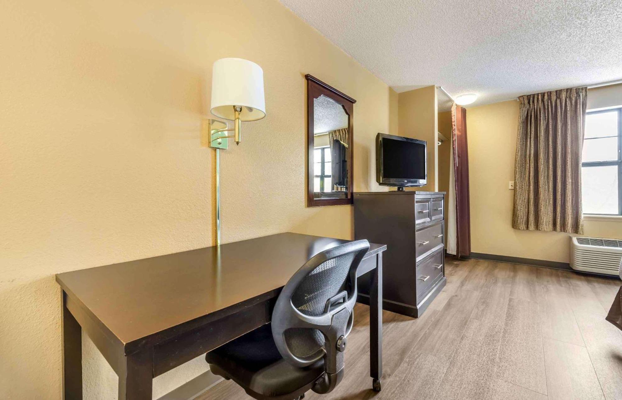 Extended Stay America Suites - Minneapolis - Maple Grove Exterior photo