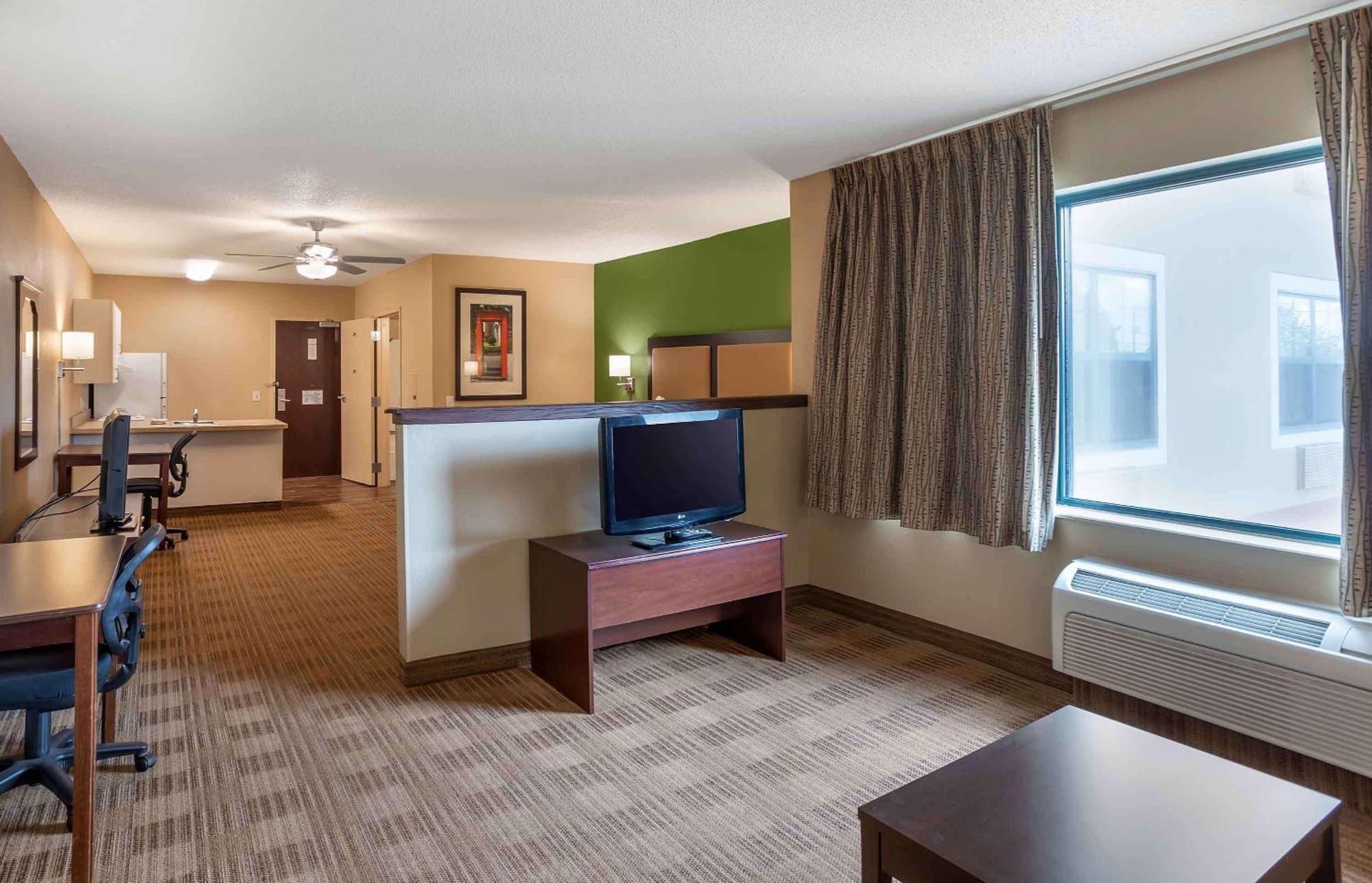 Extended Stay America Suites - Minneapolis - Maple Grove Exterior photo